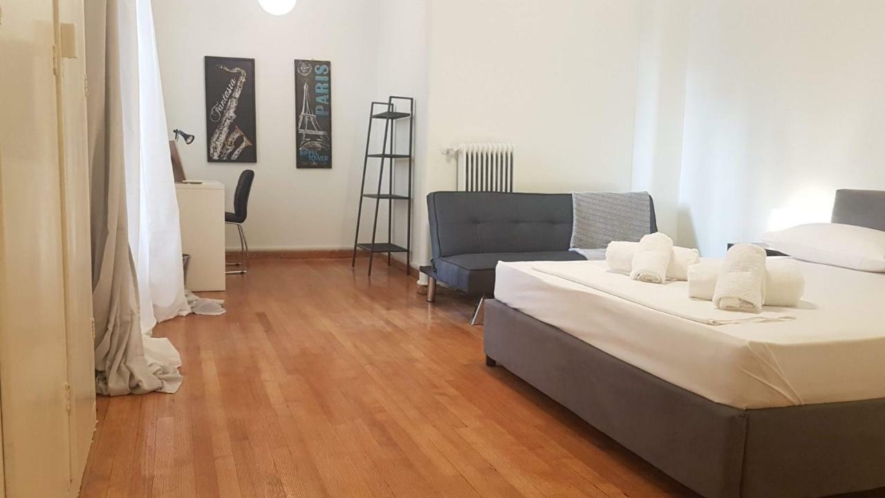 Violet Errathens Apartment - Athens Center, 7 Bd, 3 Bath Exterior photo