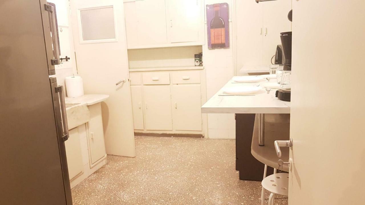 Violet Errathens Apartment - Athens Center, 7 Bd, 3 Bath Exterior photo